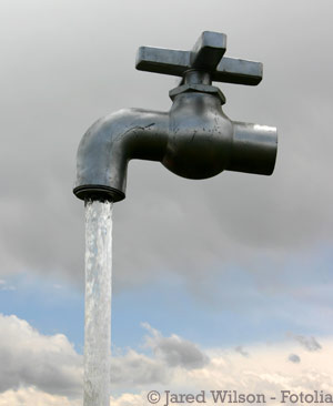 You are currently viewing Coût de l’eau et eau de pluie: les vrais enjeux du débat