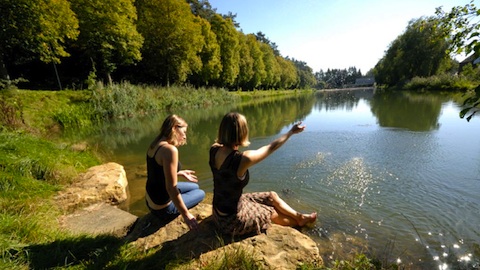 You are currently viewing La lac de Conchibois, à Saint-Léger, seul « Pavillon Bleu » wallon en 2013